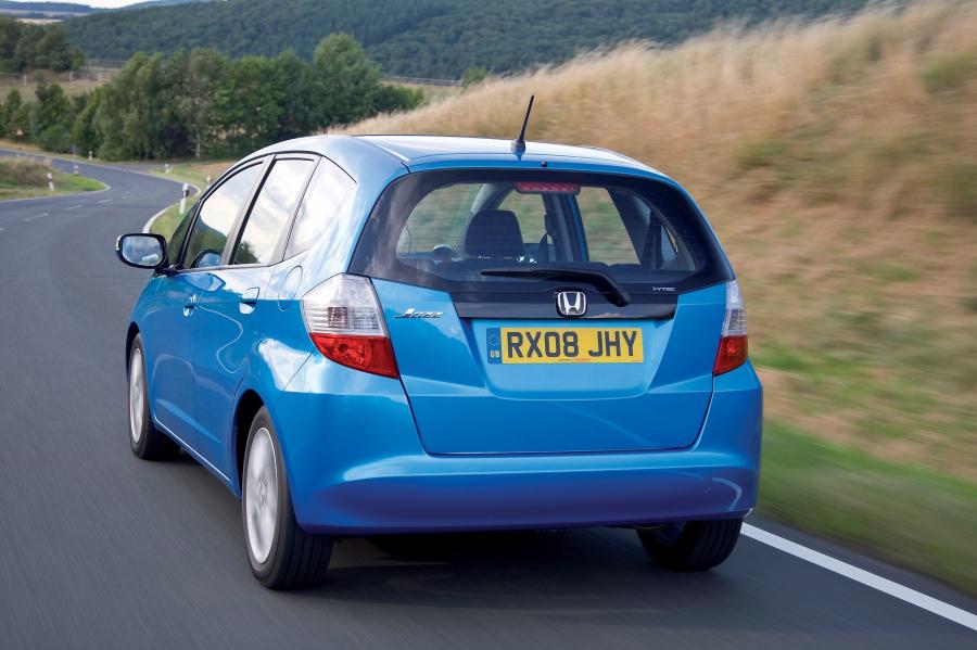  Honda Jazz 2008 года  (фото 34 из 100)